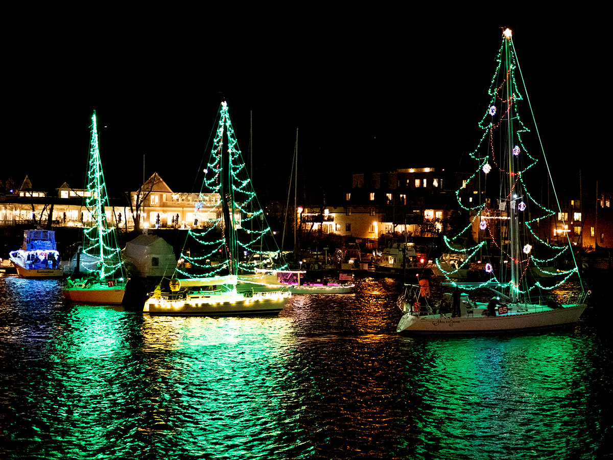 The View From The Annapolis Christmas Boat Lights Parade HOAGonSight
